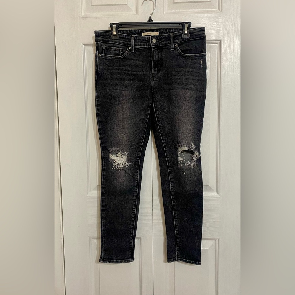 Levi's 711 Women's Mid-Rise Skinny Jeans, Size 28 - Soft Black